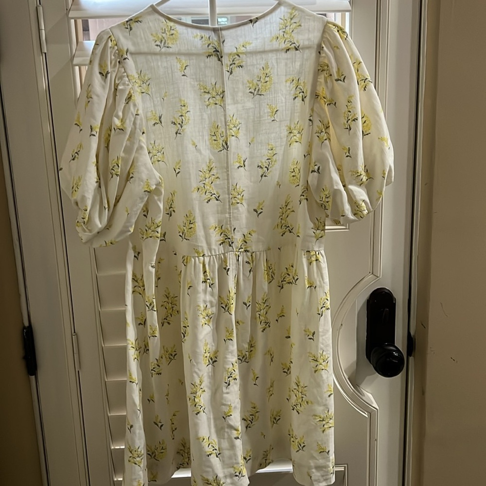 H&M Linen Blend Puff Sleeve Dress - Picture 2 of 4